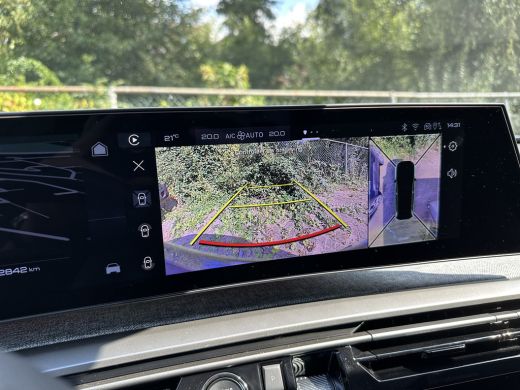 Peugeot e-5008 GT Avantage 73 kWh 3-Fase | 2 stoelen op derde rij | Achterbank in delen neerklapbaar | Achtersto... ActivLease financial lease