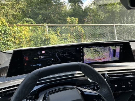 Peugeot e-5008 GT Avantage 73 kWh 3-Fase | 2 stoelen op derde rij | Achterbank in delen neerklapbaar | Achtersto... ActivLease financial lease