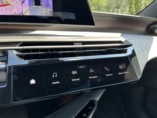 Peugeot e-5008 GT Avantage 73 kWh 3-Fase | 2 stoelen op derde rij | Achterbank in delen neerklapbaar | Achtersto... ActivLease financial lease