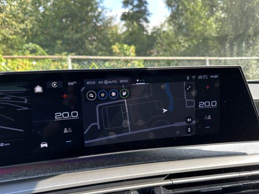 Peugeot e-5008 GT Avantage 73 kWh 3-Fase | 2 stoelen op derde rij | Achterbank in delen neerklapbaar | Achtersto... ActivLease financial lease