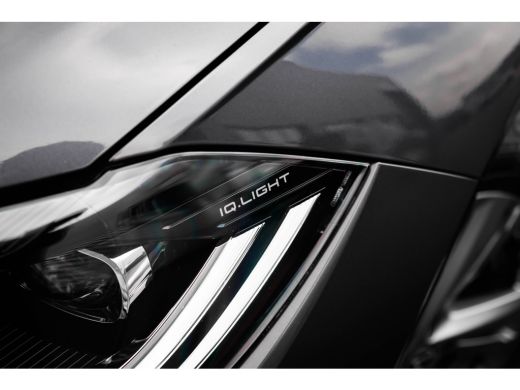 Volkswagen Polo R-Line Edition | 'App-Connect' draadloze smartphone integratie | Achterlichten LED | Afstandscont... ActivLease financial lease