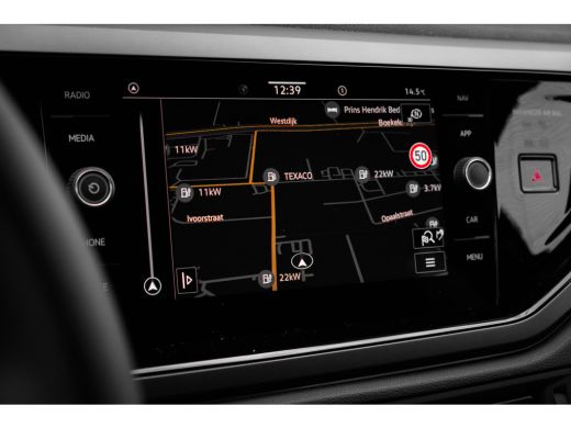 Volkswagen Polo R-Line Edition | 'App-Connect' draadloze smartphone integratie | Achterlichten LED | Afstandscont... ActivLease financial lease