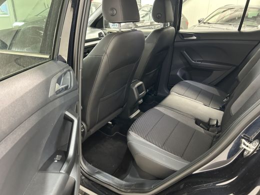 Volkswagen T-Cross 1.5 TSI 150pk DSG R-Line Business ActivLease financial lease
