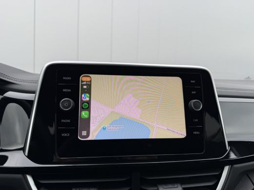 Volkswagen T-Roc 1.5 TSI 150pk DSG R-Line | Acc | Side assist | Camera ActivLease financial lease