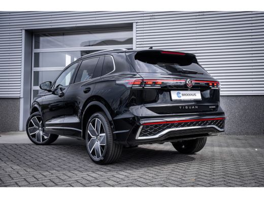 Volkswagen Tiguan R-Line Edition - eHybrid Inclusief €2000,- inruilvoordeel | 'App-Connect' draadloze smartphone in... ActivLease financial lease