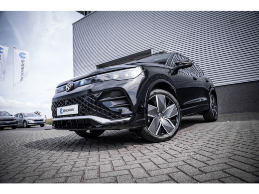 Volkswagen Tiguan R-Line Edition - eHybrid Inclusief €2000,- inruilvoordeel | 'App-Connect' draadloze smartphone in... ActivLease financial lease