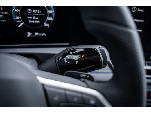 Volkswagen Tiguan R-Line Edition - eHybrid Inclusief €2000,- inruilvoordeel | 'App-Connect' draadloze smartphone in... ActivLease financial lease