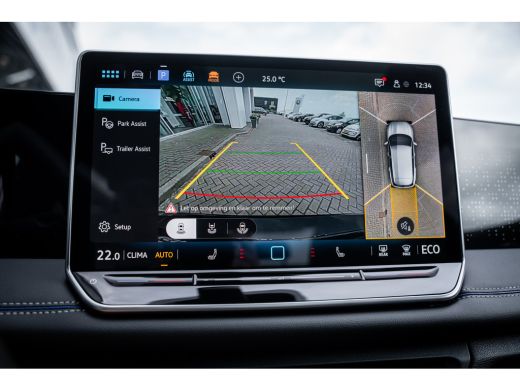 Volkswagen Tiguan R-Line Edition - eHybrid Inclusief €2000,- inruilvoordeel | 'App-Connect' draadloze smartphone in... ActivLease financial lease