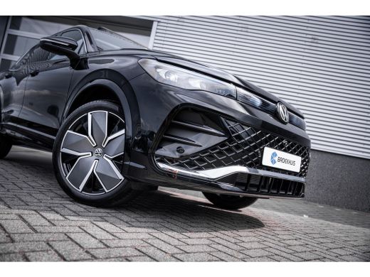 Volkswagen Tiguan R-Line Edition - eHybrid Inclusief €2000,- inruilvoordeel | 'App-Connect' draadloze smartphone in... ActivLease financial lease