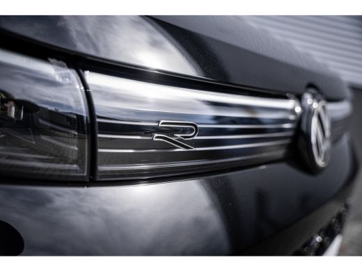 Volkswagen Tiguan R-Line Edition - eHybrid Inclusief €2000,- inruilvoordeel | 'App-Connect' draadloze smartphone in... ActivLease financial lease