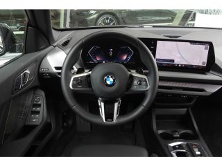 BMW 2 Serie 220 M Sport Automaat / Sportstoelen / Achteruitrijcamera / M Adaptief onderstel / Adaptieve LED /...