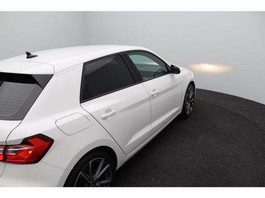Audi A1 Sportback Sportback 25 TFSI Pro Line | 18 inch LM | Achterbank in delen neerklapbaar | Airco ActivLease financial lease