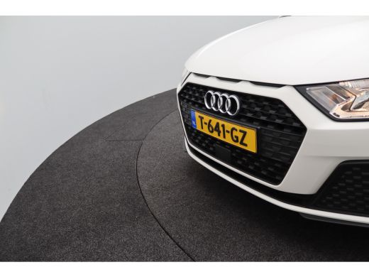 Audi A1 Sportback Sportback 25 TFSI Pro Line | 18 inch LM | Achterbank in delen neerklapbaar | Airco ActivLease financial lease