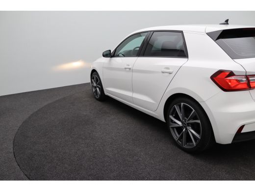 Audi A1 Sportback Sportback 25 TFSI Pro Line | 18 inch LM | Achterbank in delen neerklapbaar | Airco ActivLease financial lease