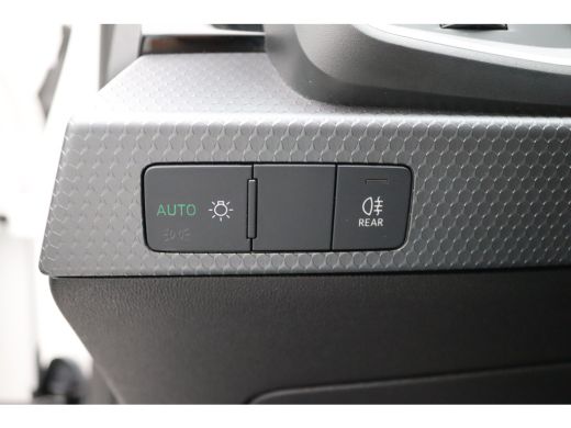 Audi A1 Sportback Sportback 25 TFSI Pro Line | 18 inch LM | Achterbank in delen neerklapbaar | Airco ActivLease financial lease