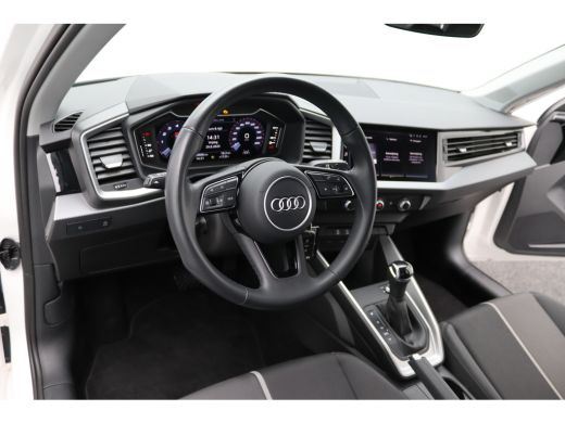 Audi A1 Sportback Sportback 25 TFSI Pro Line | 18 inch LM | Achterbank in delen neerklapbaar | Airco ActivLease financial lease