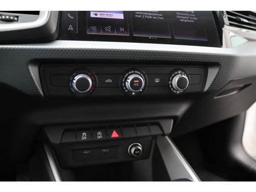 Audi A1 Sportback Sportback 25 TFSI Pro Line | 18 inch LM | Achterbank in delen neerklapbaar | Airco ActivLease financial lease