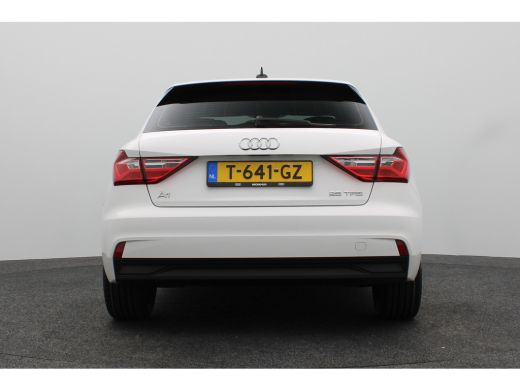 Audi A1 Sportback Sportback 25 TFSI Pro Line | 18 inch LM | Achterbank in delen neerklapbaar | Airco ActivLease financial lease