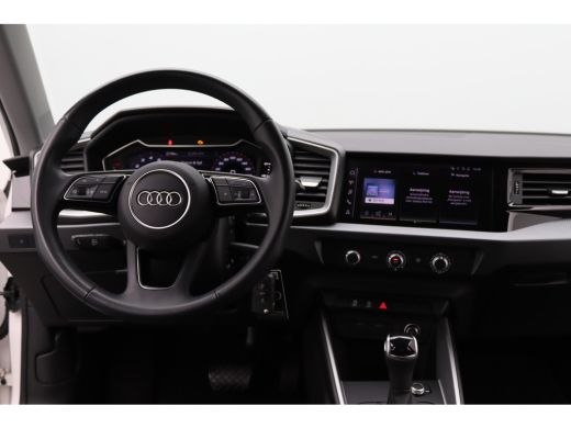 Audi A1 Sportback Sportback 25 TFSI Pro Line | 18 inch LM | Achterbank in delen neerklapbaar | Airco ActivLease financial lease