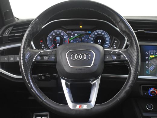 Audi Q3 35 TFSI S Edition 150pk Automaat Trekhaak | Panorama dak | Adaptief cruise control | Navigatie | ... ActivLease financial lease