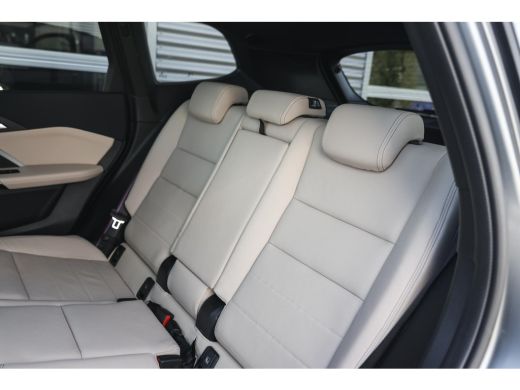 BMW X1 xDrive30e High Executive M Sport Automaat / Panoramadak / Sportstoelen / M Adaptief onderstel / A... ActivLease financial lease