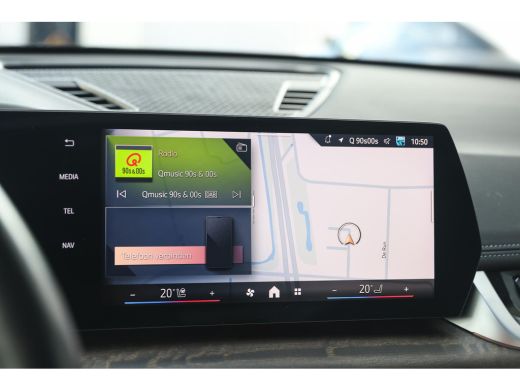 BMW X1 xDrive30e High Executive M Sport Automaat / Panoramadak / Sportstoelen / M Adaptief onderstel / A... ActivLease financial lease