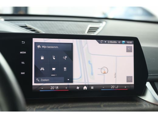 BMW X1 xDrive30e High Executive M Sport Automaat / Panoramadak / Sportstoelen / M Adaptief onderstel / A... ActivLease financial lease