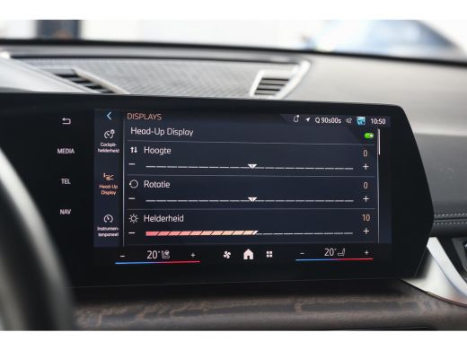 BMW X1 xDrive30e High Executive M Sport Automaat / Panoramadak / Sportstoelen / M Adaptief onderstel / A... ActivLease financial lease