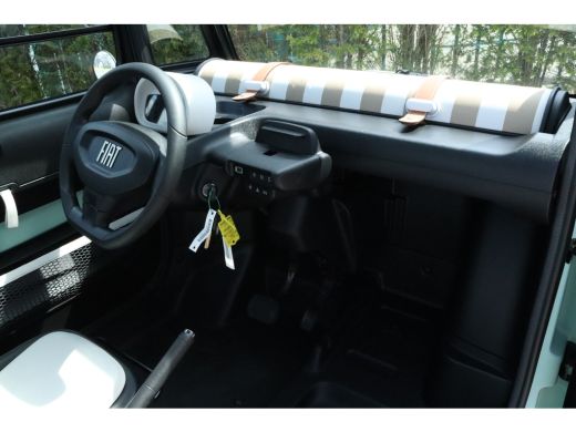 Fiat Topolino Basis | OP VOORRAAD | VANAF 16 JAAR | 75 KM ACTIERADIUS | Panoramadak | USB | LED ActivLease financial lease