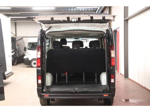 Opel Vivaro PERSONENVERVOER 9 LEASE 258 EURO PER MAAND Opel Vivaro Combi PERSONENVERVOER 9 LEASE 366 EURO PER... ActivLease financial lease