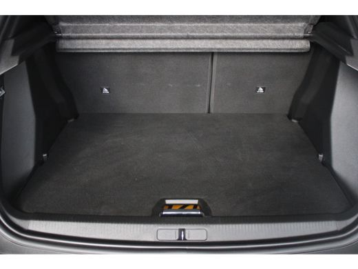Peugeot 2008 1.2 Turbo 130-PK GT PACK AUTOMAAT | LUXE UITVOERING | ALCANTARA BEKLEDING | 360' GRADEN CAMERA | ... ActivLease financial lease