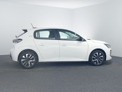 Peugeot 208 Style | Dashboard en deurpanelen in kunststof met carboneffect | Ecoled koplampen | Elektrisch ve... ActivLease financial lease