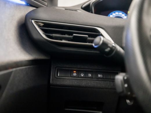 Peugeot 3008 1.6 HYbrid 225 GT Line 225Pk Automaat (APPLE CARPLAY, GROOT NAVI, 360 CAMERA, ADAPTIVE CRUISE, LE... ActivLease financial lease