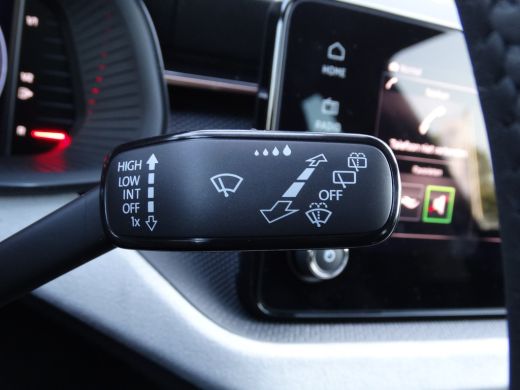 Skoda Kamiq Business Edition | Achteruitrijcamera | Chromen raamlijsten | Cruise control met speedlimiter ActivLease financial lease