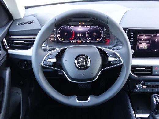 Skoda Kamiq Business Edition | Achteruitrijcamera | Chromen raamlijsten | Cruise control met speedlimiter ActivLease financial lease