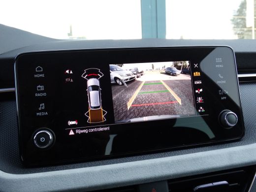 Skoda Kamiq Business Edition | Achteruitrijcamera | Chromen raamlijsten | Cruise control met speedlimiter ActivLease financial lease