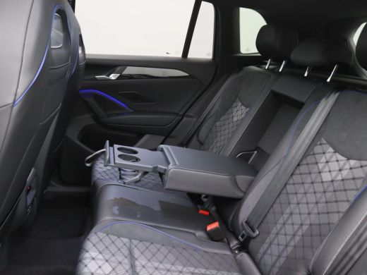 Volkswagen Tiguan 1.5 eHybrid R-Line Edition 272PK DSG black style, matrix led, trekhaak, panoramadak, 360gr. camer... ActivLease financial lease