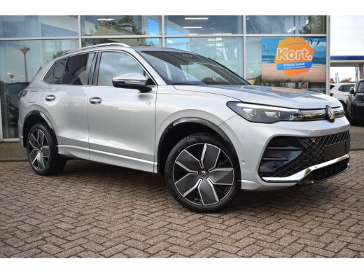 Volkswagen Tiguan R-Line Edition - eHybrid | 'App-Connect' draadloze smartphone integratie | Automatische afstandsr... ActivLease financial lease