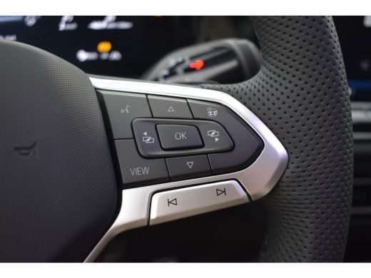 Volkswagen Tiguan R-Line Edition - eHybrid | 'App-Connect' draadloze smartphone integratie | Automatische afstandsr... ActivLease financial lease