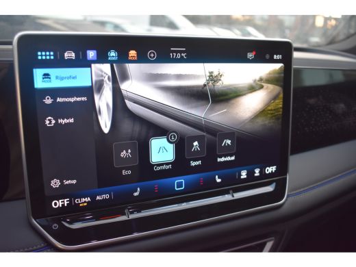Volkswagen Tiguan R-Line Edition - eHybrid | 'App-Connect' draadloze smartphone integratie | Automatische afstandsr... ActivLease financial lease