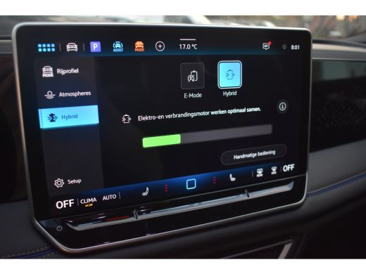 Volkswagen Tiguan R-Line Edition - eHybrid | 'App-Connect' draadloze smartphone integratie | Automatische afstandsr... ActivLease financial lease