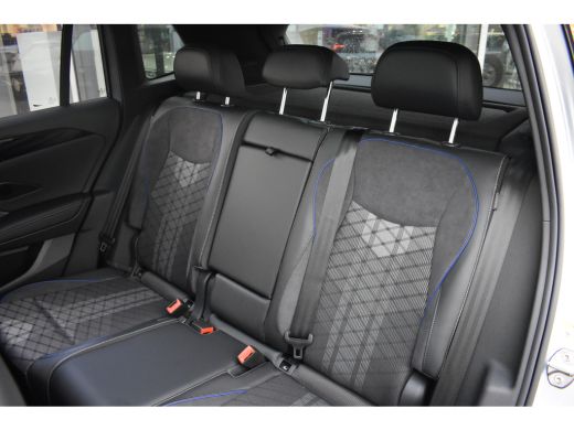 Volkswagen Tiguan R-Line Edition - eHybrid | 'App-Connect' draadloze smartphone integratie | Automatische afstandsr... ActivLease financial lease