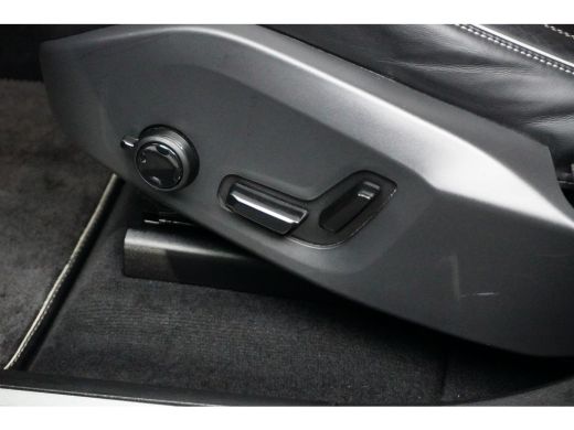 Volvo  XC60 | Luchtvering | Bowers & Wilkins | Panoramadak | Head-up Display | 360 Camera | Trekhaak | Luchtv... ActivLease financial lease