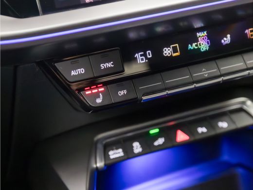 Audi A3 Sportback 40 TFSI e Sportline Automaat (APPLE CARPLAY, GROOT NAVI, ADAPTIVE CRUISE, SFEERVERLICHT... ActivLease financial lease