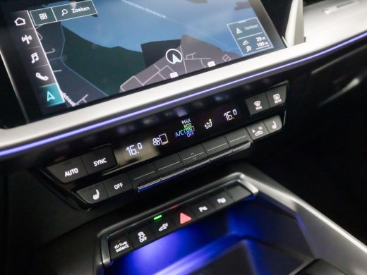 Audi A3 Sportback 40 TFSI e Sportline Automaat (APPLE CARPLAY, GROOT NAVI, ADAPTIVE CRUISE, SFEERVERLICHT... ActivLease financial lease