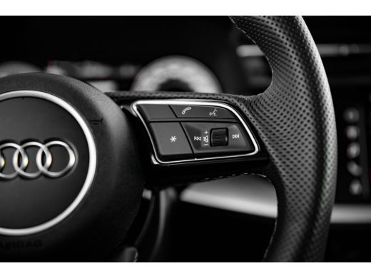 Audi A3 Sportback 45 TFSI e 245pk S edition Competition | Panoramadak | Head-Up | Stoelen Elektrisch | Do... ActivLease financial lease