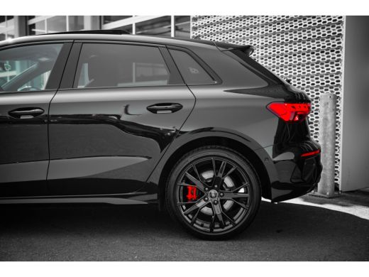 Audi A3 Sportback 45 TFSI e 245pk S edition Competition | Panoramadak | Head-Up | Stoelen Elektrisch | Do... ActivLease financial lease