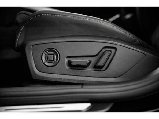 Audi A3 Sportback 45 TFSI e 245pk S edition Competition | Panoramadak | Head-Up | Stoelen Elektrisch | Do... ActivLease financial lease