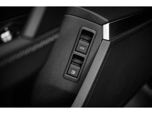 Audi A3 Sportback 45 TFSI e 245pk S edition Competition | Panoramadak | Head-Up | Stoelen Elektrisch | Do... ActivLease financial lease