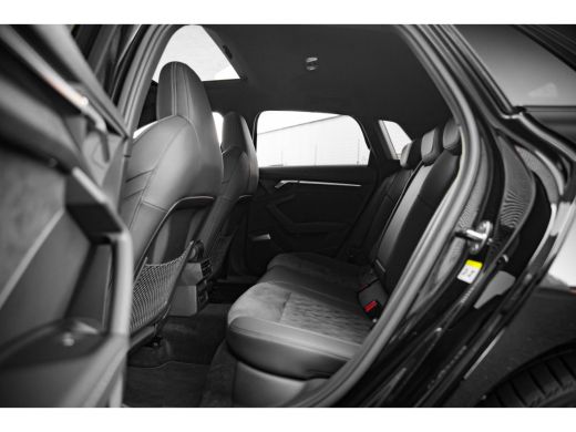 Audi A3 Sportback 45 TFSI e 245pk S edition Competition | Panoramadak | Head-Up | Stoelen Elektrisch | Do... ActivLease financial lease